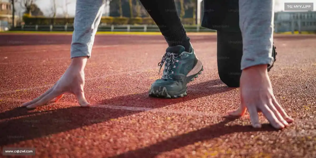 <strong>ued官网</strong>🧗‍♀️向上攀登，向下扎根 —— 每一步，都是对极限的挑战！